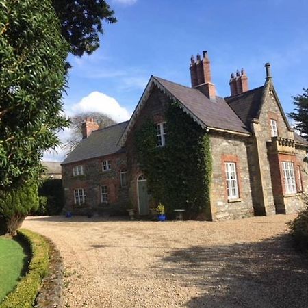 Period Coachhouse Villa Newbliss Exterior foto